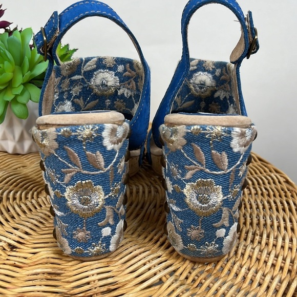 Sbicca Chunky Heel Sandal Embroidered Denim Studded Open Toe 40 - Picture 3 of 15